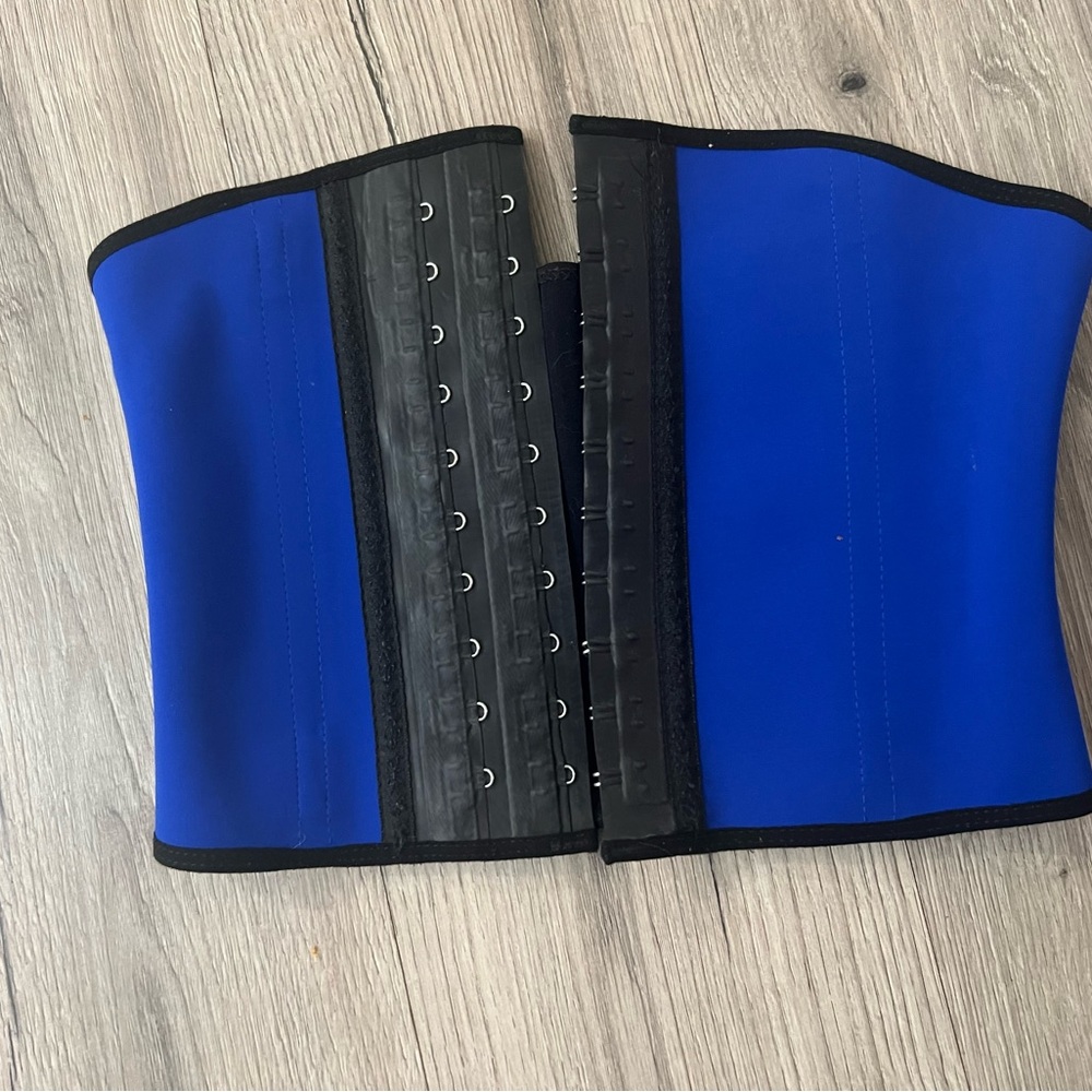 Ann Michell Black Waist Trainer